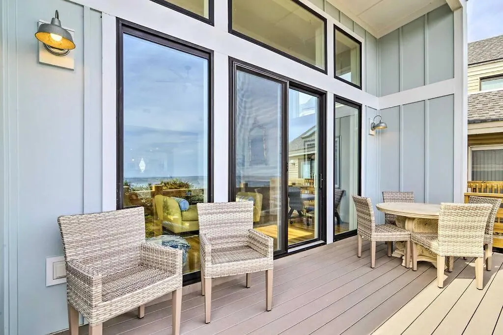 Private Beachfront Modern Villa Norfolk 0*,