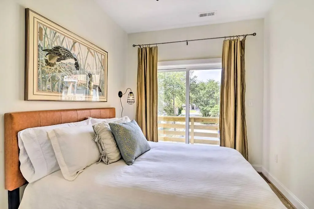Private Beachfront Modern Villa Norfolk 0*,
